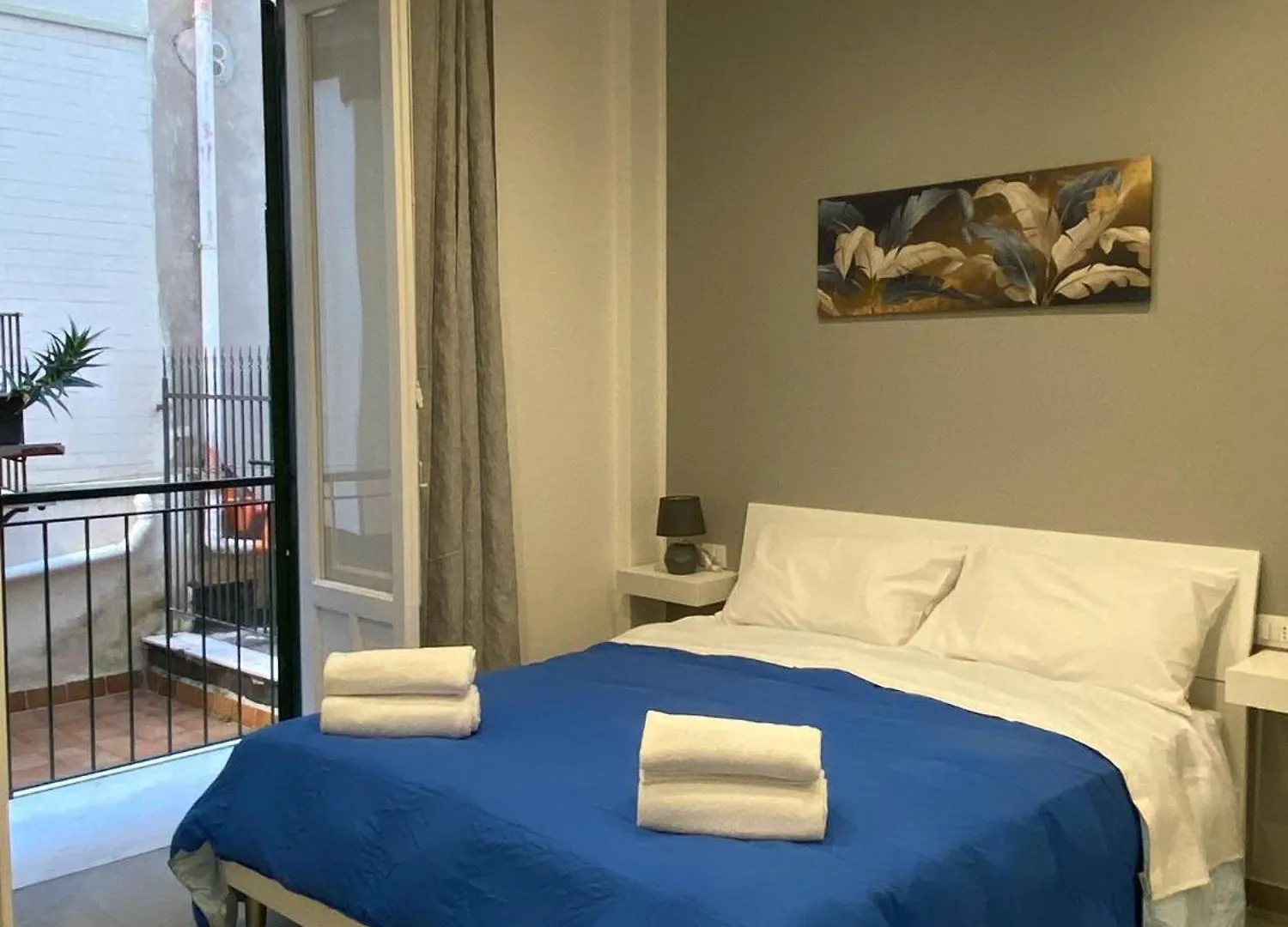 La Casa Di Fraemily , Palermo Hotel Italy